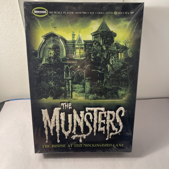 Moebius Models Other - Moebius HO Scale The Munsters House at 1313 Mockingbird Lane Model Kit New